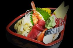 Chirashi Sushi